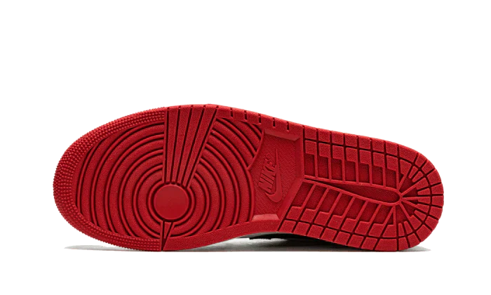 Air Jordan 1 Low Bred Toe - Image 4