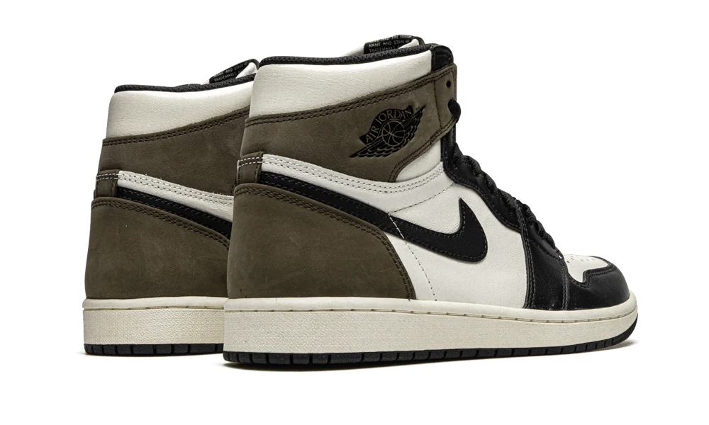 Air Jordan 1 Retro High Dark Mocha - Image 3
